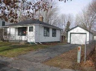 709 E State St, East Tawas, MI
