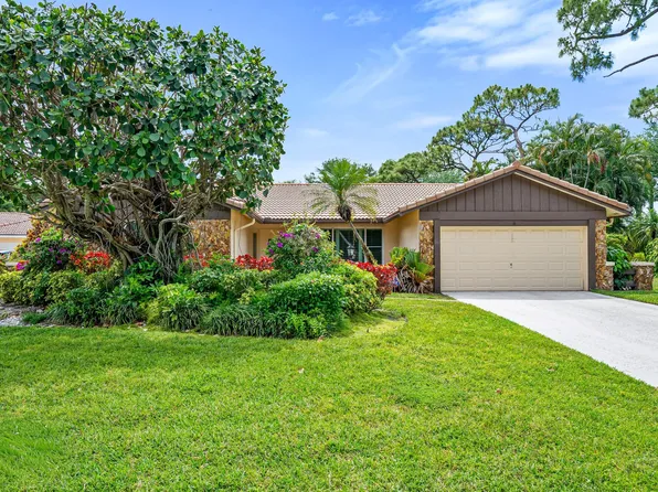 2493 Timbercreek Circle NW, Boca Raton, FL 33431