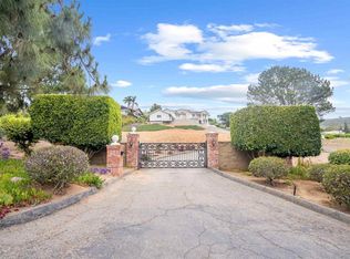 2053 Elevado Rd, Vista, CA 92084
