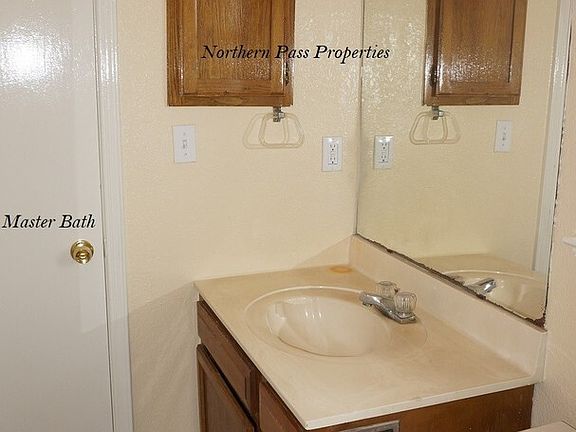2nd image of 11601 Soberana Ln