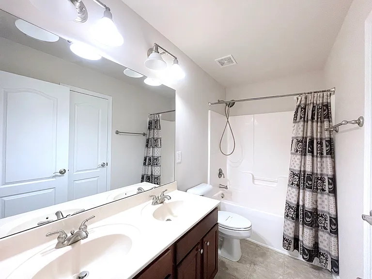 422 Selwood Pl — Photo 40