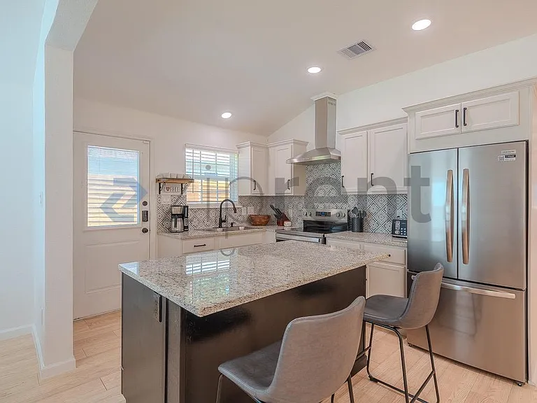 620 Saint Lawrence River Rd — Photo 9