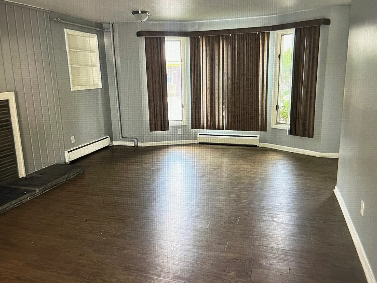 3 bed, 1250 sqft, $2,200 — Photo 3