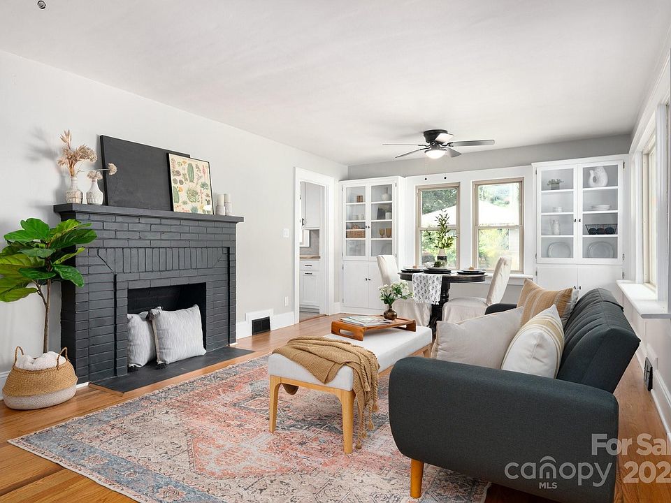 1st image of 697 Brown Ave #1