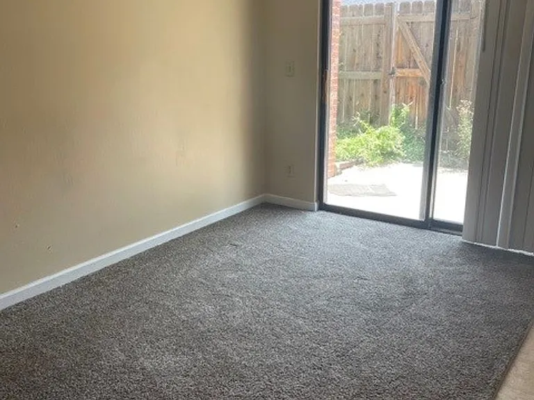 3460 Colorado Ave #B4 — Photo 4