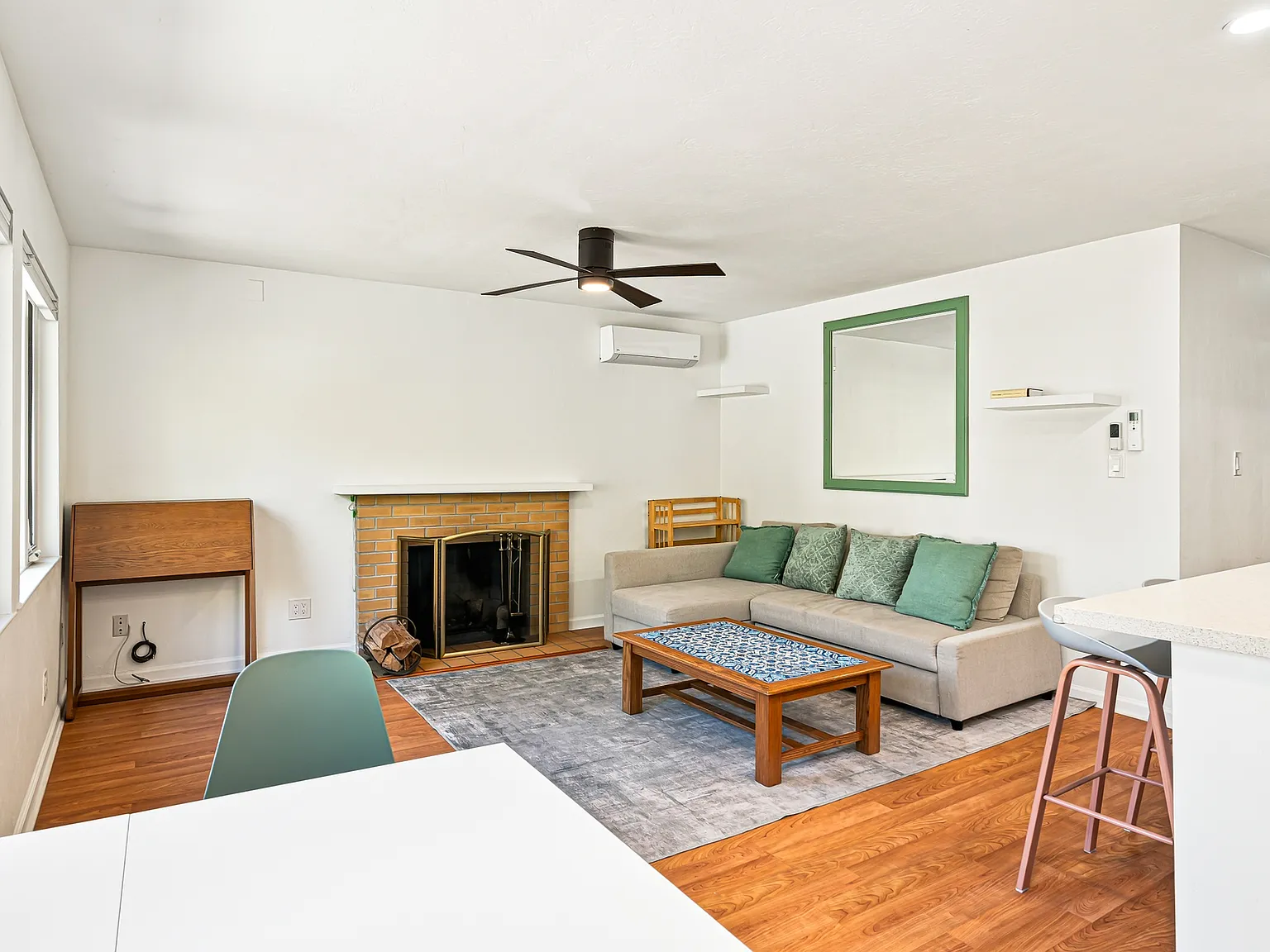 1423 Walnut Street, Unit 4 - 4 — Photo 4
