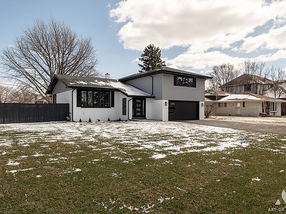 3rd image of 10433 S 83rd Ave