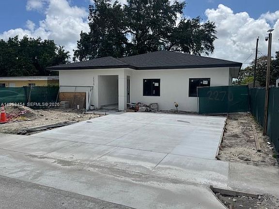 2nd image of 2270 Service Rd