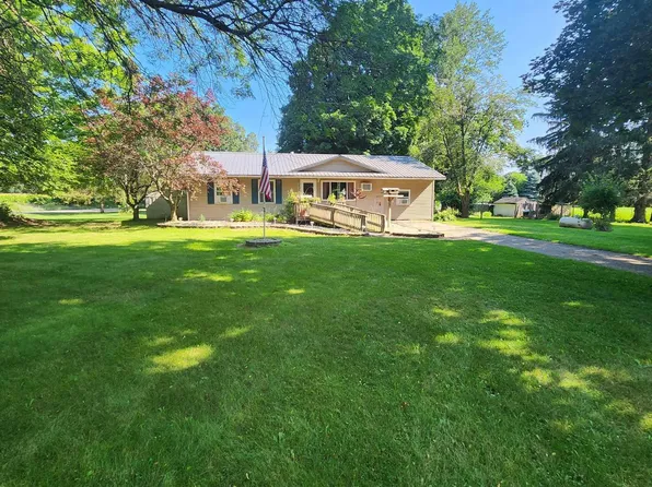 8900 Hammond Rd, Concord, MI 49237
