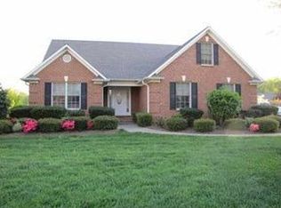303 Cedar Bluff Dr, Moore, SC 29369