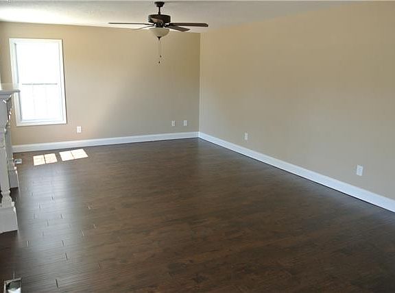 3rd image of 23 Rossview Pl Lot 23