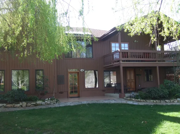 1042 Oak Knoll Dr, Ashland, OR 97520