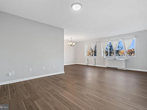 5th image of 3701 5th St S APT 310