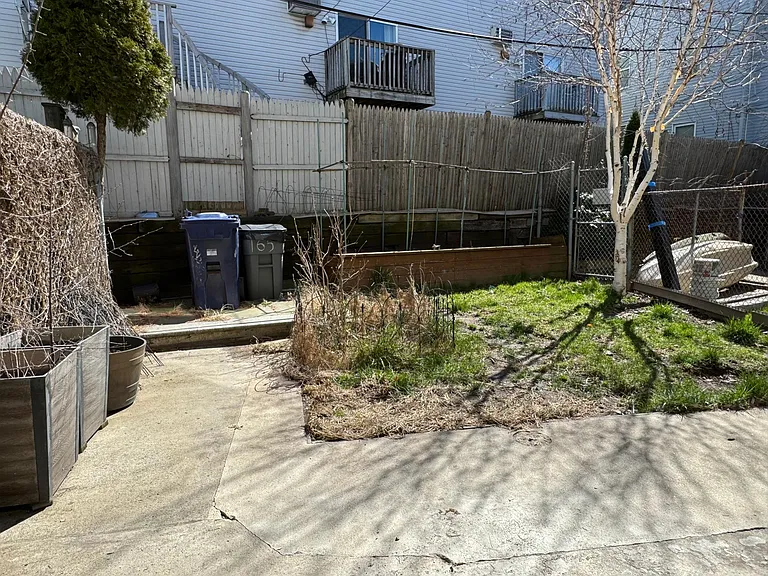165 Bennington St #1 — Photo 4