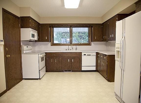 Spacious Kitchen