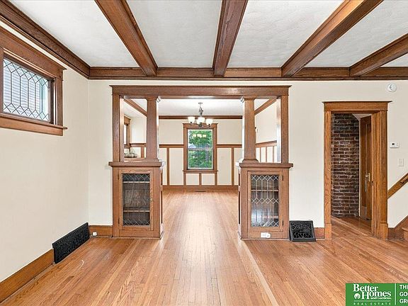2nd image of 3330 Webster St