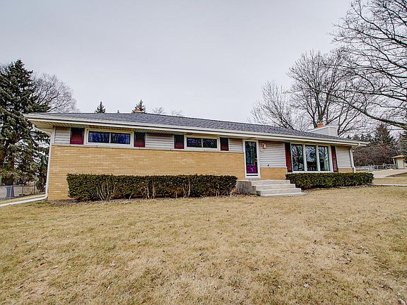 2nd image of 7210 W Squire Ave