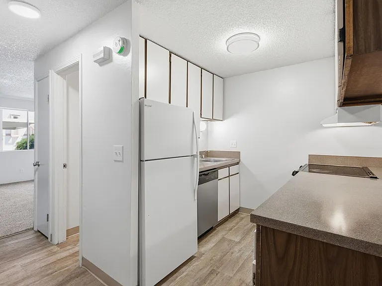 Rolling Hills Townhouses — Photo 29