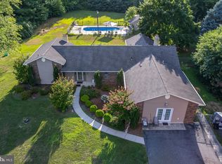 49 Holly Ln, Pilesgrove, NJ 08098