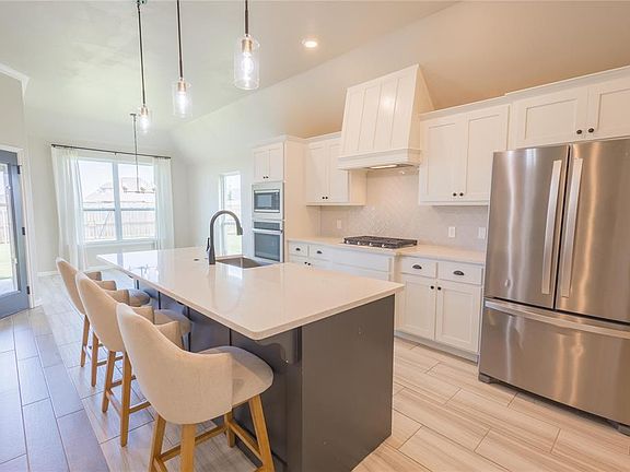 2nd image of 18312 Autumn Grove Ct