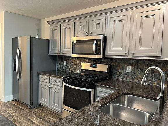 5th image of 6807 Kingwood Glen Dr