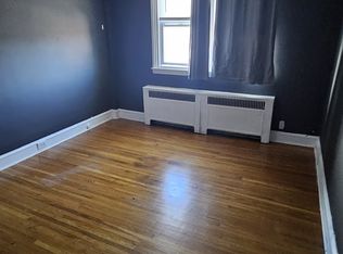 7136 Charles St, Philadelphia, PA 19135