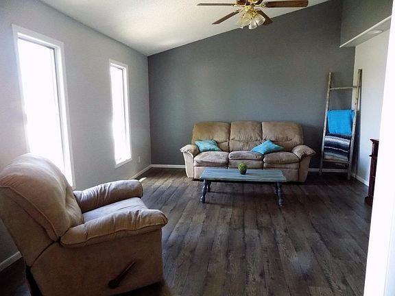 3rd image of 2314 N Tonio Ave