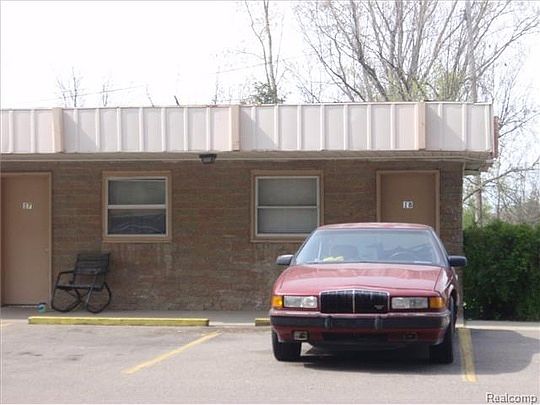 5th image of 4495 W Grand River Ave