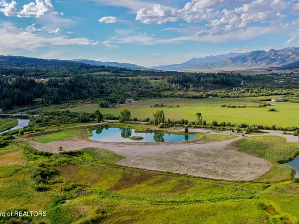227 McNeel Power Plant Rd, Alpine, WY 83128