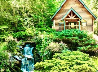 703 Glory Ridge Way, Gatlinburg, TN 37738