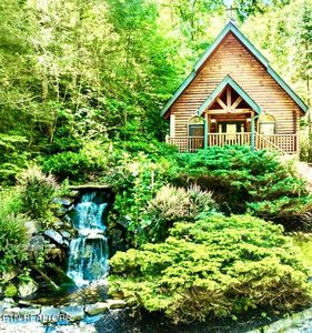 703 Glory Ridge Way, Gatlinburg, TN, 37738