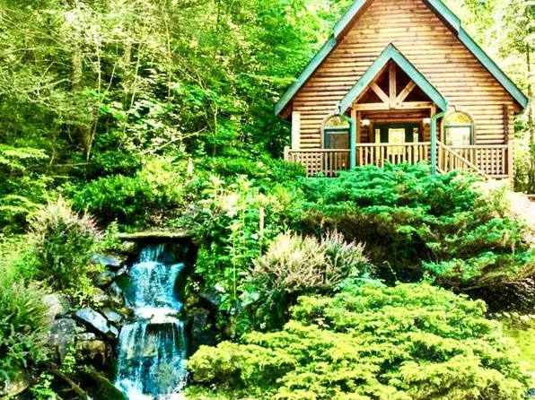 703 Glory Ridge Way, Gatlinburg, TN 37738