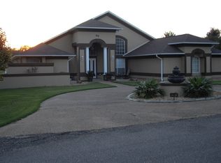 69 Elm Cv, Columbus, MS 39701