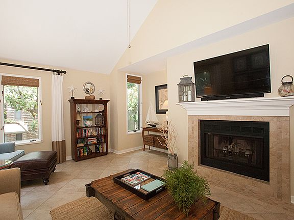 3rd image of 4407 Sea Forest Dr
