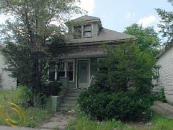 2nd image of 19457 Lamont St