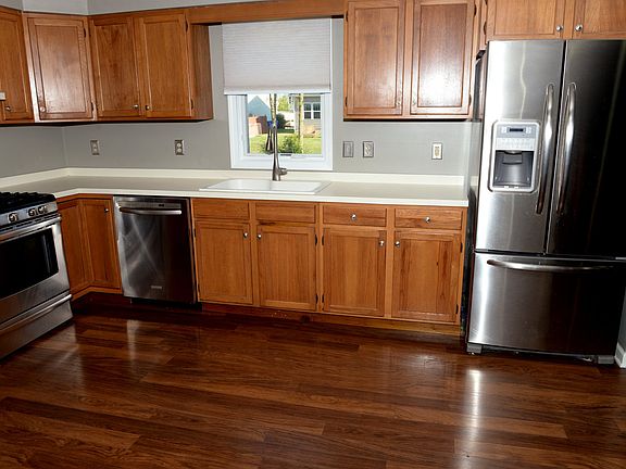 5th image of 2250 Hobblebush Ln