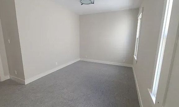 2nd image of 473 Elizabeth St APT 5