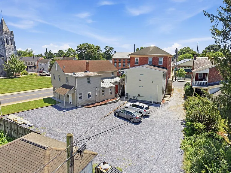 101 West Main St — Photo 39