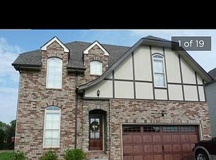 327 Turnberry Cir, Clarksville, TN 37043