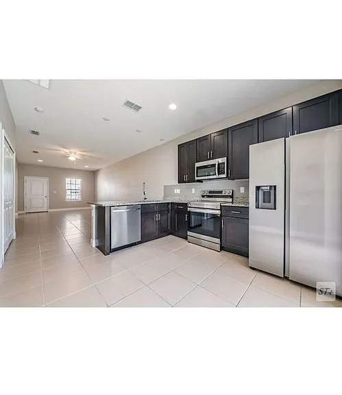 627 Yak Ct — Photo 4