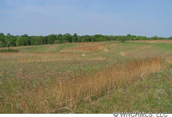 2nd image of 255 State Line Rd