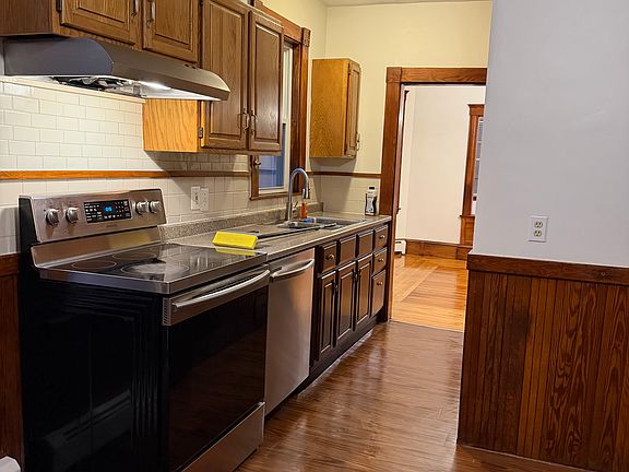 5th image of 11 Timson St #9