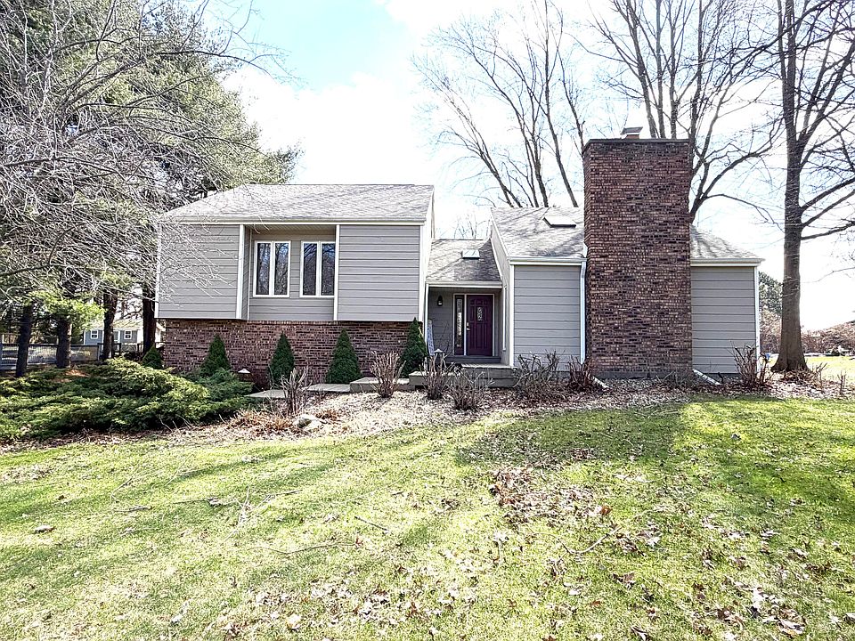1st image of 1587 N Rustic Dr