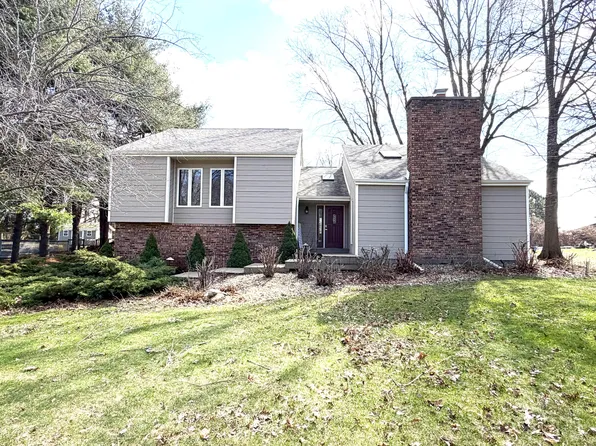 1587 N Rustic Dr, La Porte, IN 46350