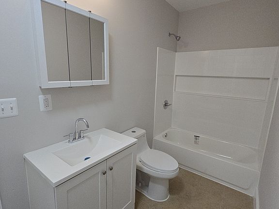 5th image of 415 Central Ave Floor 3