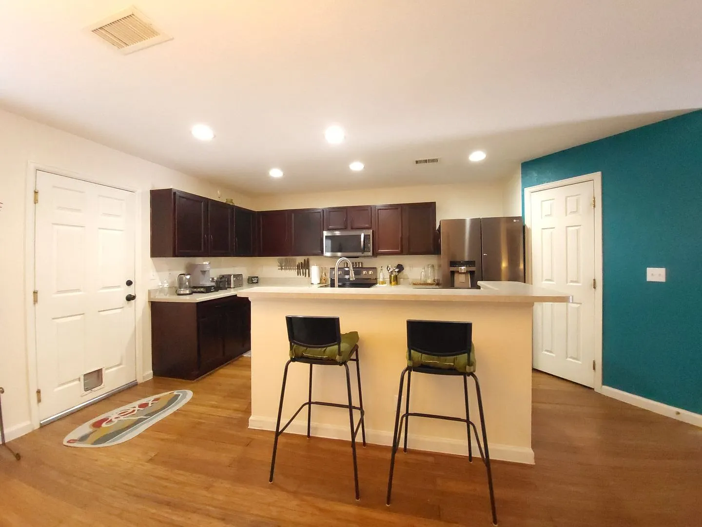 Eco-Friendly 3BR Townhome in Denver — Photo 3