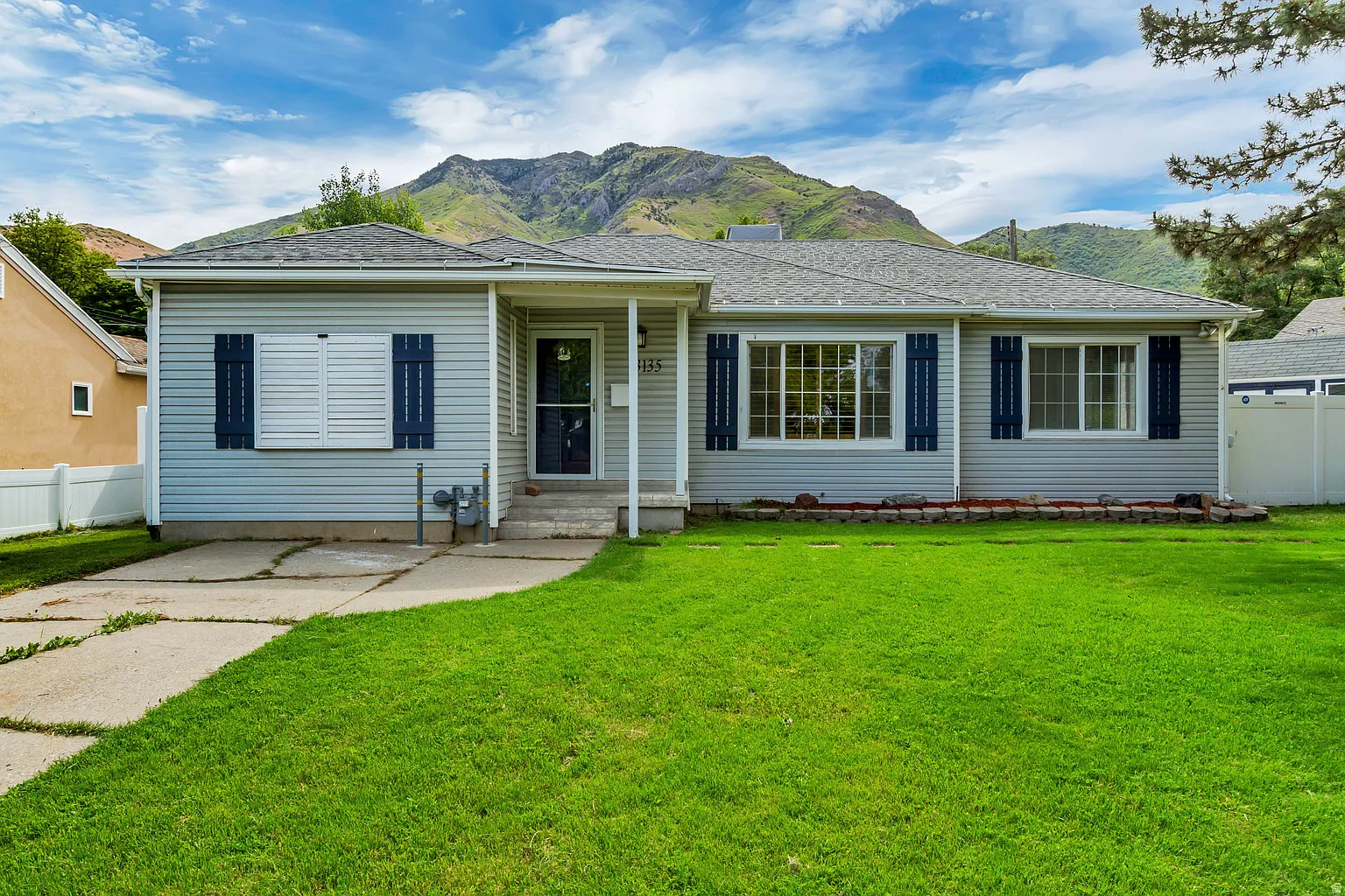 4 bed, 1472 sqft, $2,500 — Photo 1