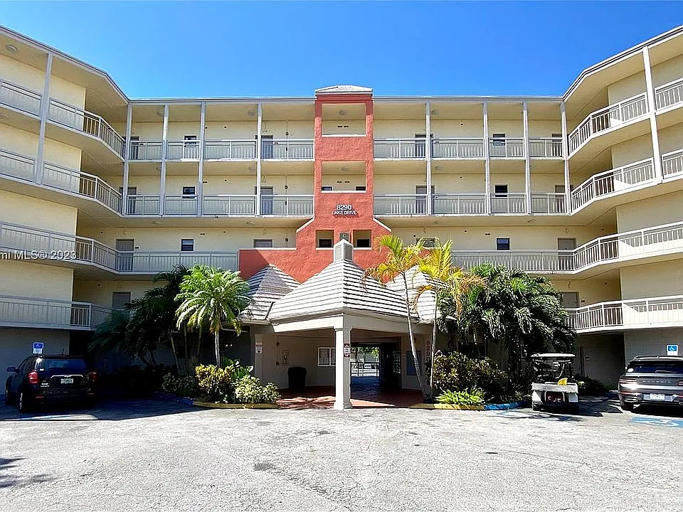 Building Photo - 8290 Lake Dr
