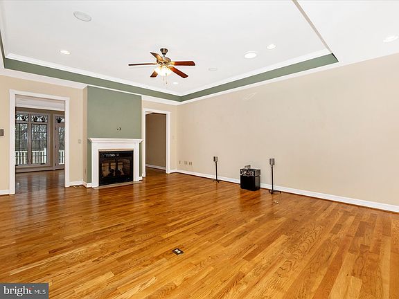5th image of 13030 Hawkins Cir
