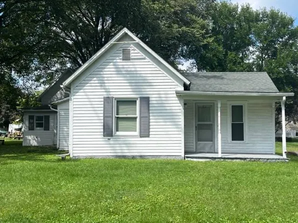 215 S Jefferson St, Bethany, IL 61914